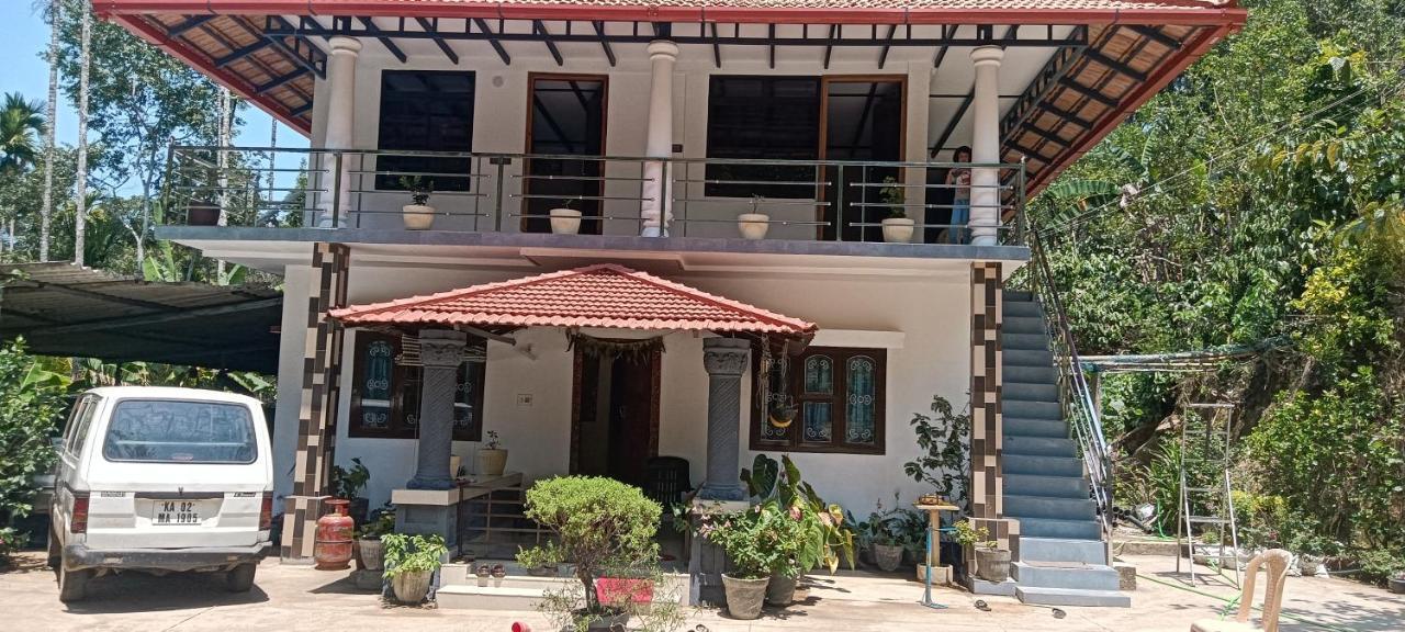 Kund Estate Stay Madikeri Eksteriør bilde